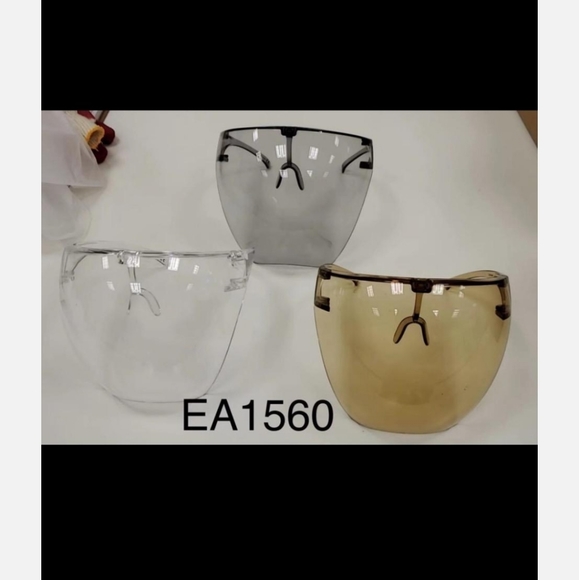 Custom items and purses and hats - Picture 12 of 16